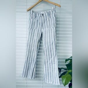 FRAME Denim | Le Bardot Crop Flare | 27